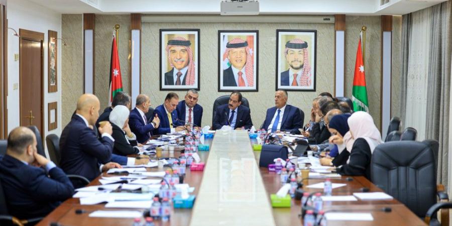 "القانونية النيابية" تُقر "معدل الملكية العقارية" بعد إجراء تعديلات على مواده