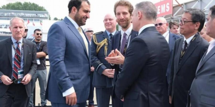 سفير المملكة لدى بريطانيا يزور معرض فارنبرة للطيران