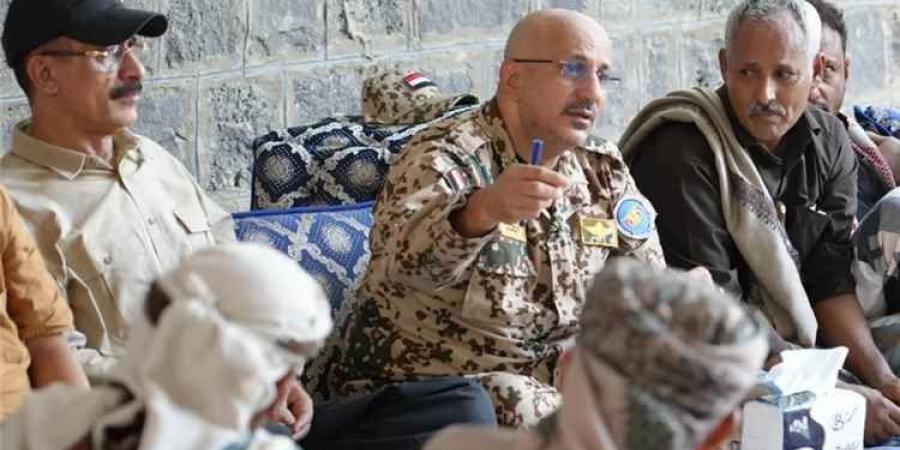 طارق صالح يوجه من الوازعية في تعز رسالة مرعبة لـ الحوثيين ويؤكد: آن الأوان لهذا الأمر - [فيديو]