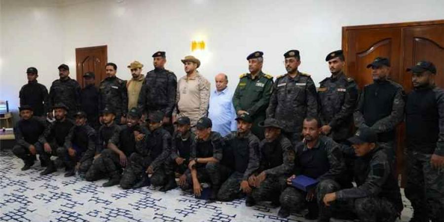 محافظ حضرموت يكرم منتسبي مكافحة المخدرات