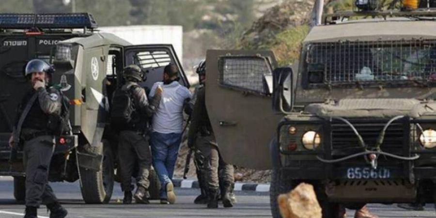 قوات الاحتلال تنفّذ حملة اعتقالات واسعة بـالضفة