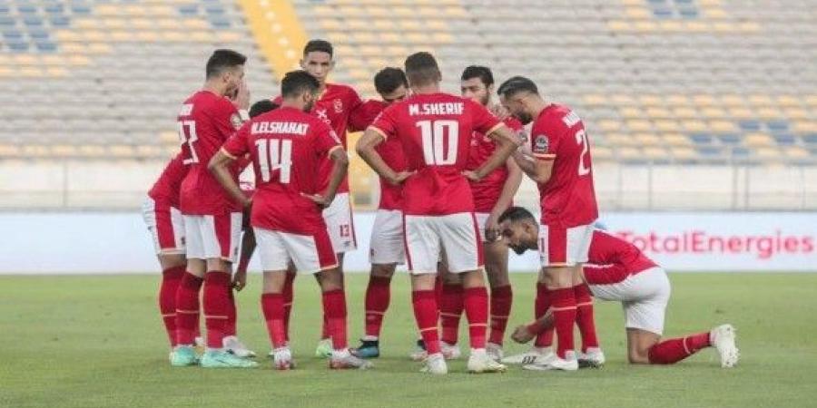 عموتة يؤجل حسم صفقة جناح إنبي ويطالب الأهلي بالتركيز على أولويات الميركاتو