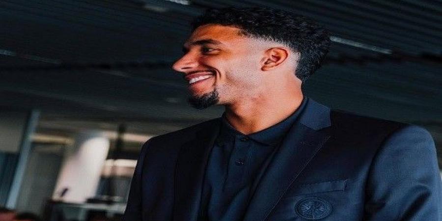 غوارديولا يشيد بمستوى عمر مرموش “يمنحنا طاقة كبيرة داخل الفريق”