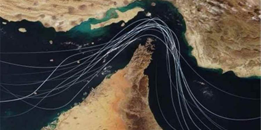 إيران تكشف تفاصيل محادثات جديدة تجريها مع سلطنة عمان بشأن إدارة مضيق هرمز