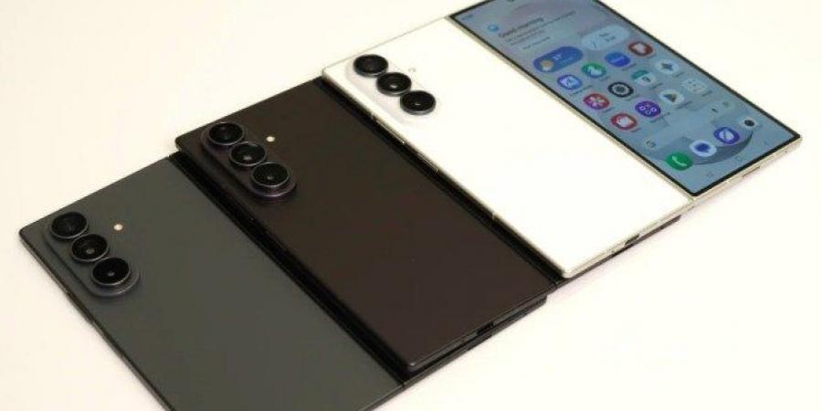 سعر ومواصفات سامسونج Galaxy Z Fold 8 Ultra.. قابل للطي