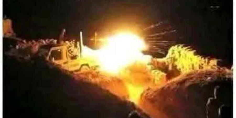 عاجل:مدفعية القوات المسلحة تستهدف تجمعات الحوثيين شمال وغرب الضالع