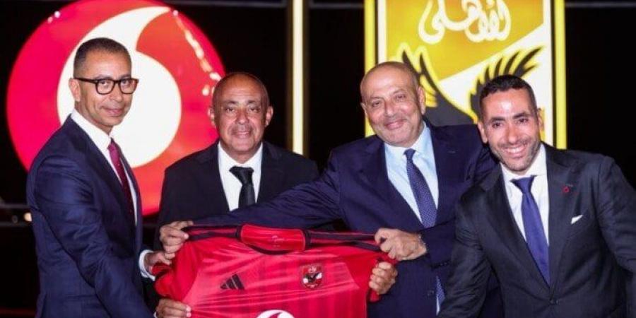 المتحدة للرياضة توقع أكبر عقد رعاية في تاريخ النادي الأهلي مع شركة فودافون