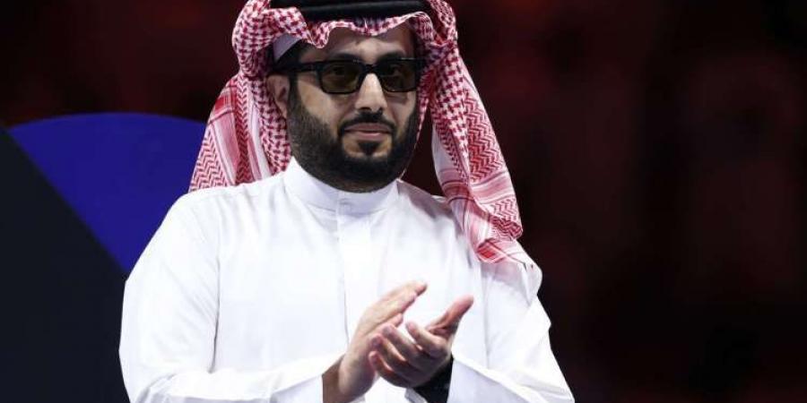 تركي آل شيخ يطلق الهوية البصرية لـ اليوم الوطني تحت شعار “عزنا بطبعنا”