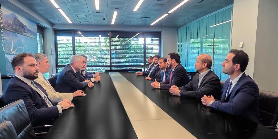 "ديوا العالمية" تبحث التعاون مع عدد من شركات الطاقة اليونانية