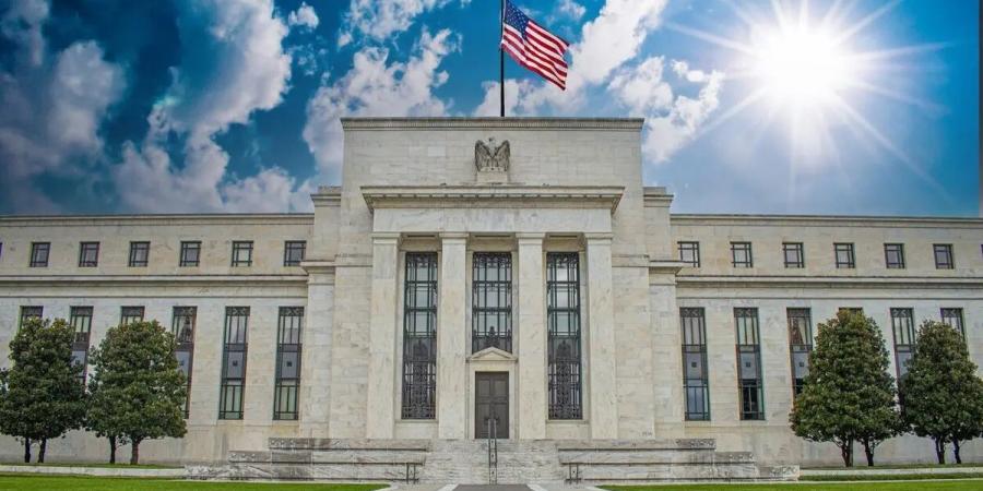 الفيدرالي الأميركي يثبت سعر الفائدة عند 3.5% إلى 3.75%