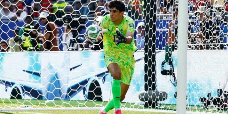 يوفنتوس يغري الهلال السعودي بملبغ ضخم للظفر بخدمات "بونو"