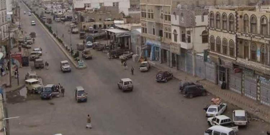قتيل وجريح في اشتباكات قبلية بسبب خلاف على مشروع مياه بمديرية حوث في عمران