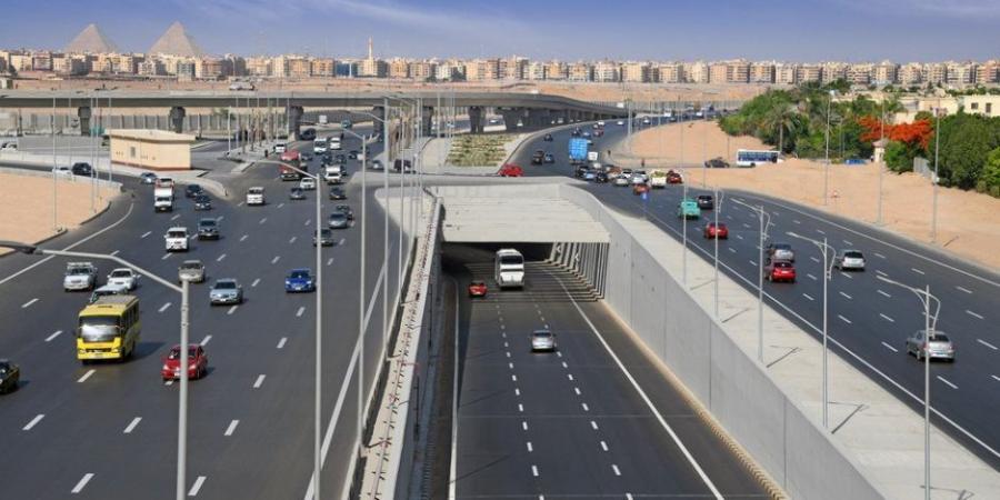 «الطرق والكباري» تصدر دليلًا جديدًا لتنظيم استغلال حرم الطرق العامة.. وتحدد الأنشطة المسموح بها وضوابط التنفيذ