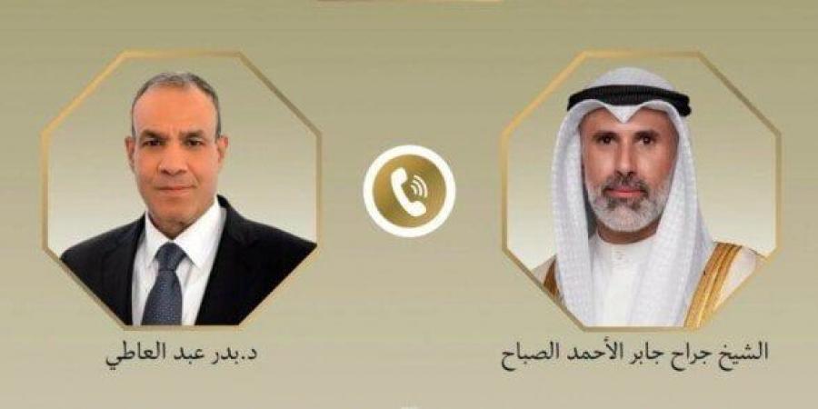 وزير الخارجية يبحث هاتفيا مع نظيره الكويتي التطورات الإقليمية