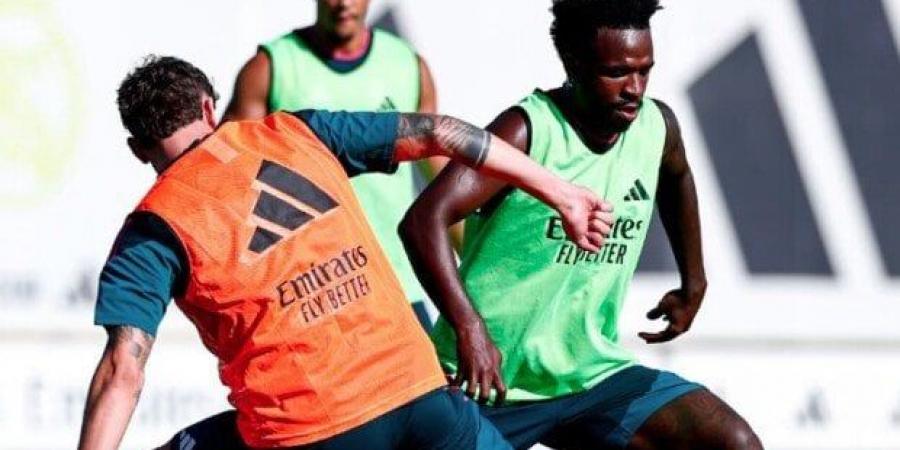 مفاجأة مدوية.. أرسنال يستعد لخطف فينيسيوس جونيور من ريال مدريد بعرض مالي ضخم