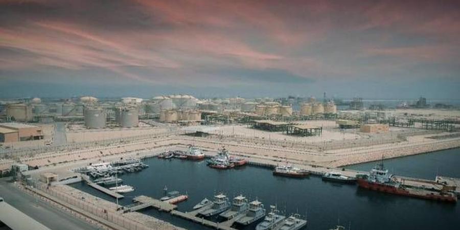 ميناء الملك فهد الصناعي يستقبل شحنة توربينات رياح نوعية لمشروعي ستارة وشقراء
