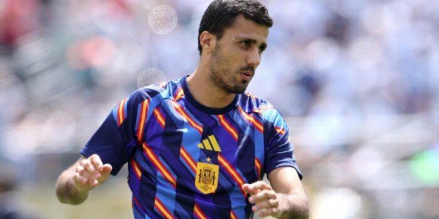 رودري بين برشلونة وريال مدريد.. قرار مفاجئ يحسم مستقبل نجم مانشستر سيتي