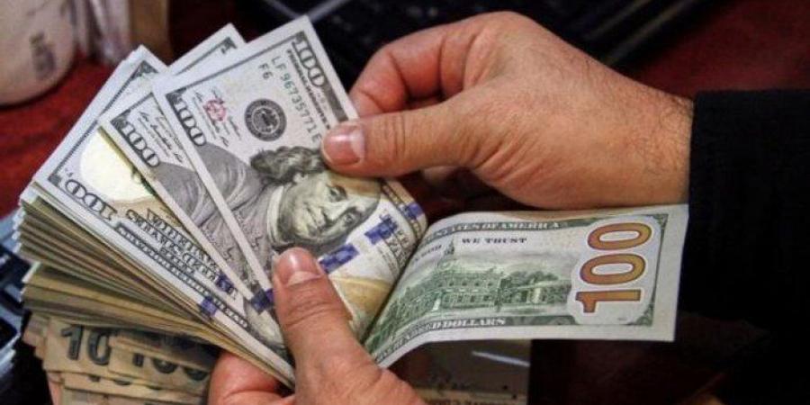 تعرف على سعر صرف الدولار أمام الجنيه المصري اليوم الجمعة
