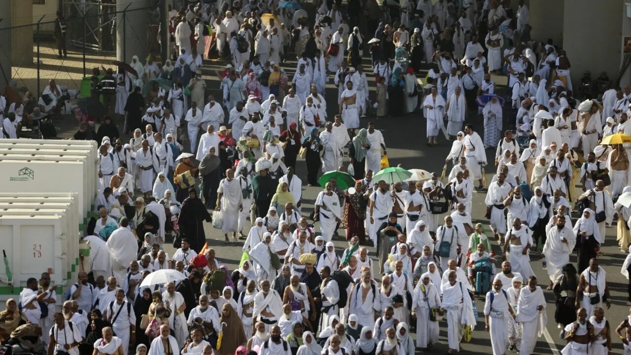 “ضروري تعرفها قبل السفر ” .. ماذا تفعل في حالة السقوط أثناء أداء مناسك الحج وزارة الصحة والسكان تجيب