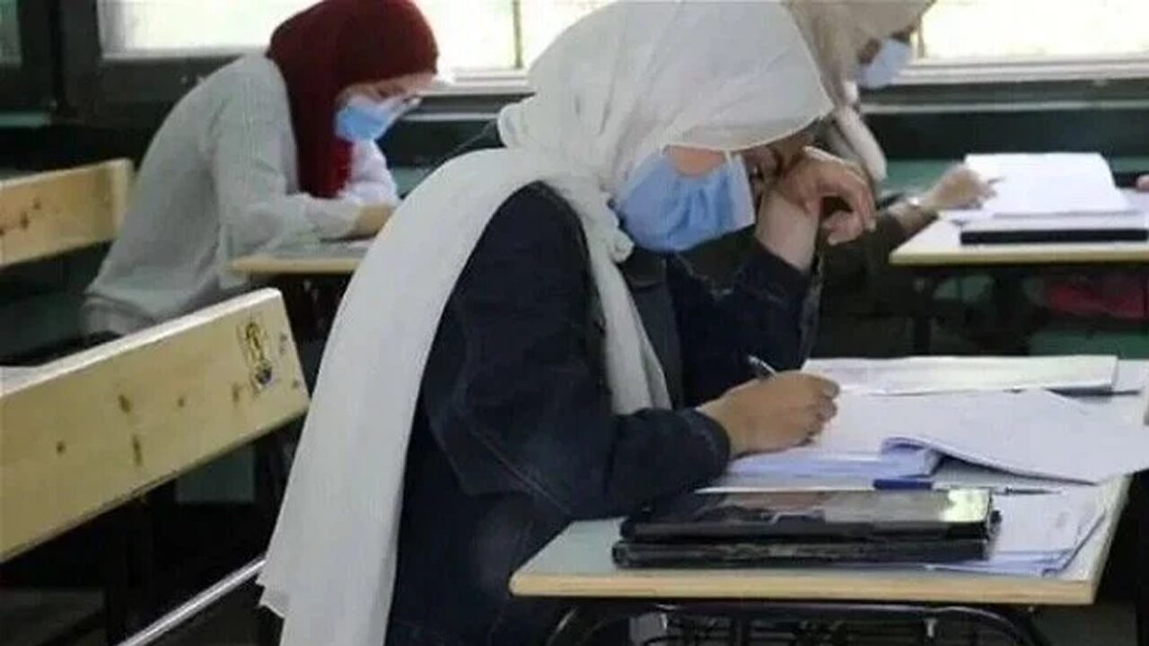 عدد أسئلة امتحان اللغة العربية للثانوية العامة عام 2024 وسؤال محير للطلاب