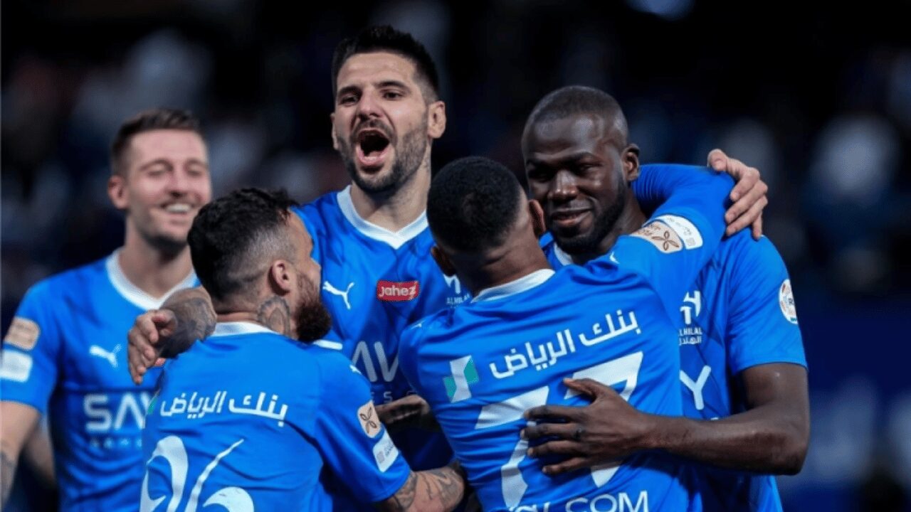 جيسوس يوافق علي رحيل لاعبين من صفوف الهلال