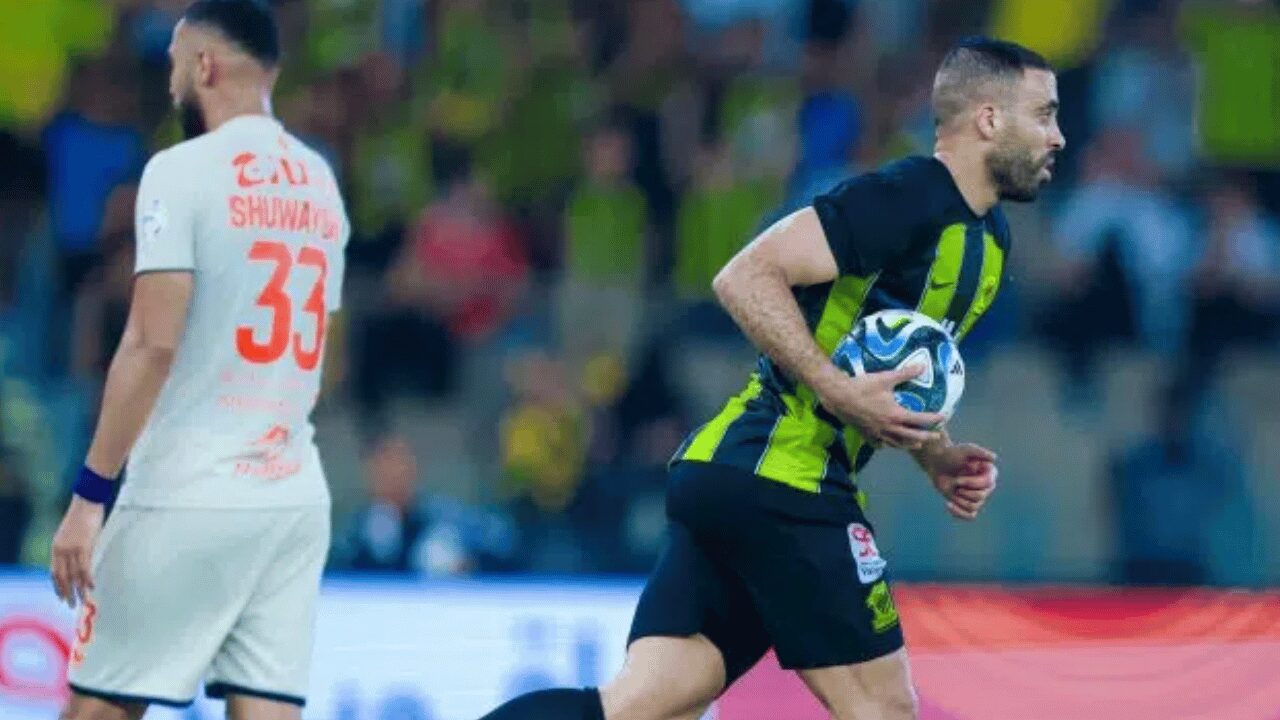 اتحاد جدة ينظر في عروض اندية الدوري السعودي لضم حمدالله