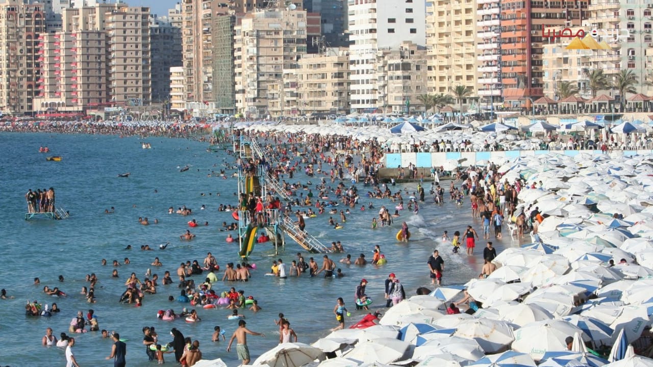 شواطئ مجانية تفتح أبوابها للزائرين خلال صيف 2024